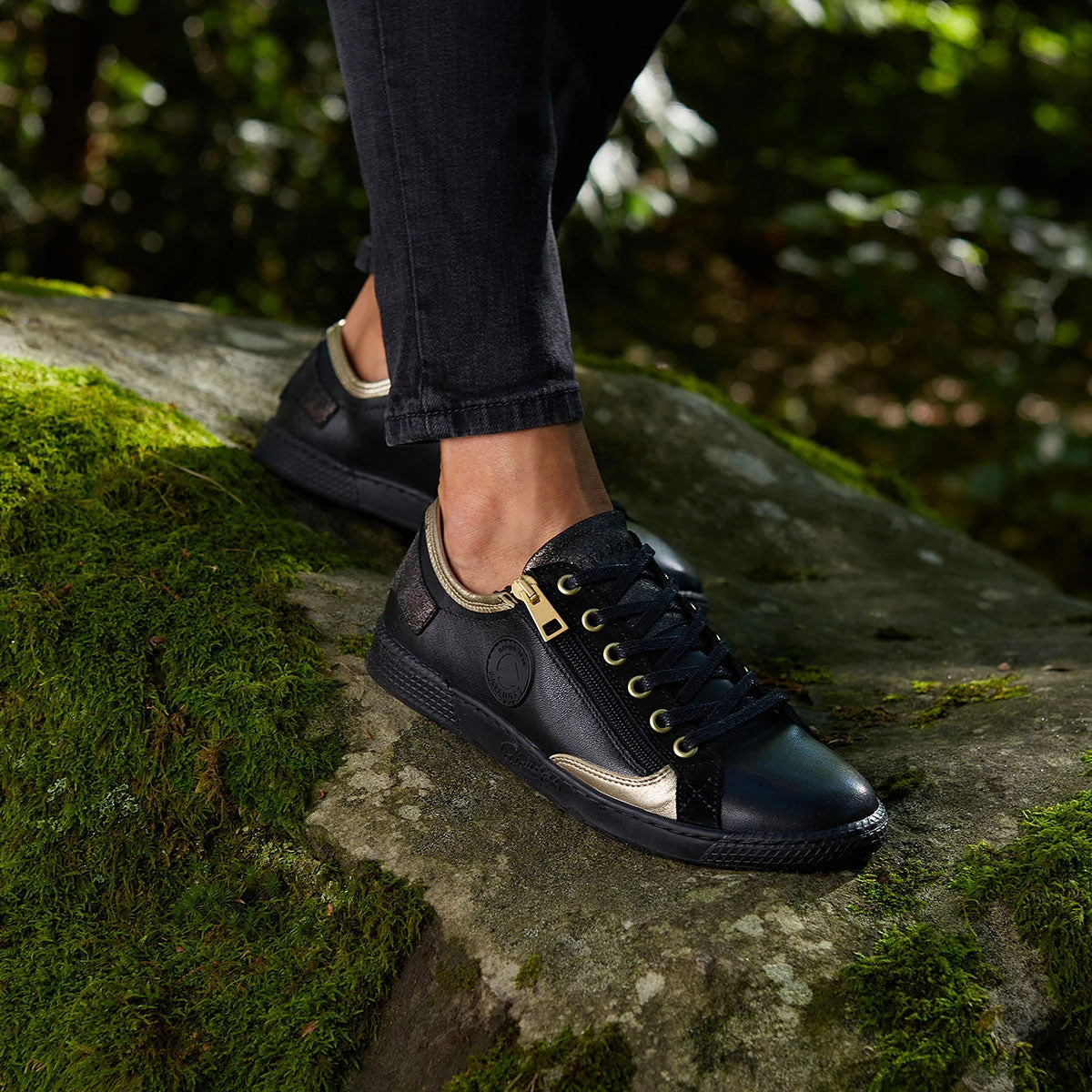 Pataugas JESTER/MIX F4H NOIR/DORÉ – Image 3