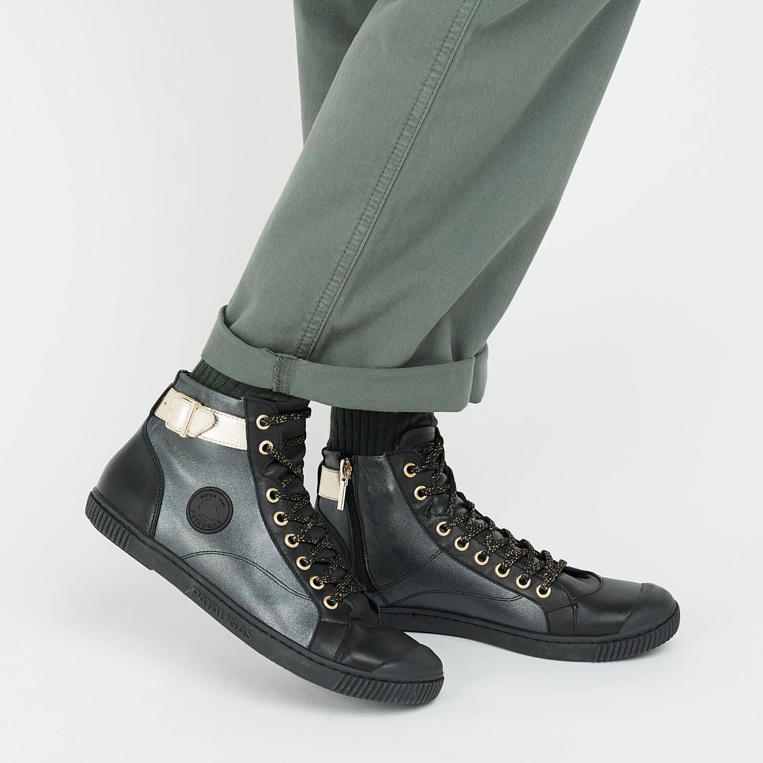 Pataugas BANJOU LATSA/MIX F4H NOIR/DORÉ – Image 2